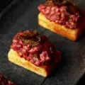 Beef_Tartare_on_Brioche_molodost_restaurant