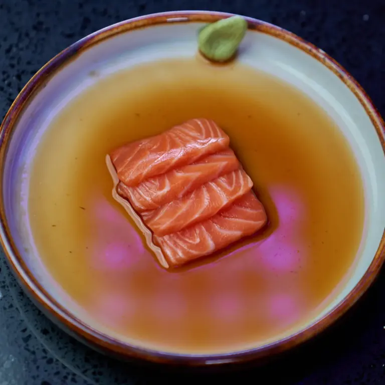Salmon_Sashimi_molodost_restaurant_asian_food