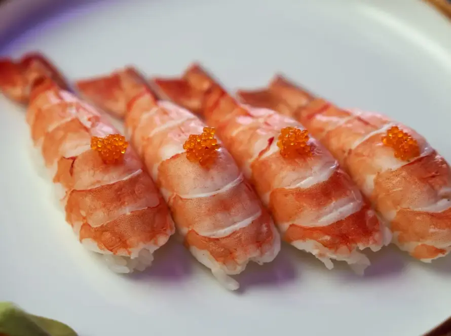 Shrimp_Nigiri_molodost_asian_food_dubai