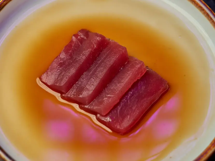 Tuna_Sashimi_molodost_restaurant