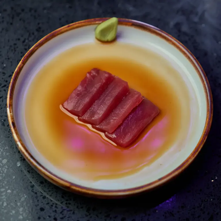 Tuna_Sashimi_molodost_restaurant