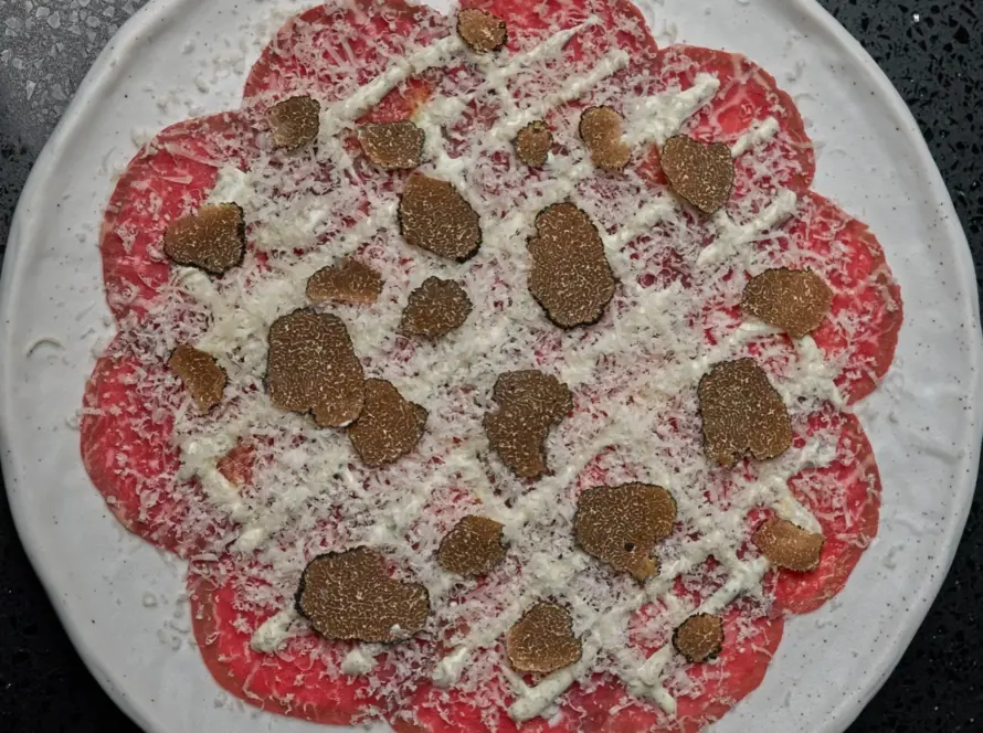 beef_carpaccio_with_truffle_molodost_dubai