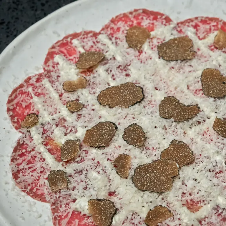 beef_carpaccio_with_truffle_molodost_dubai