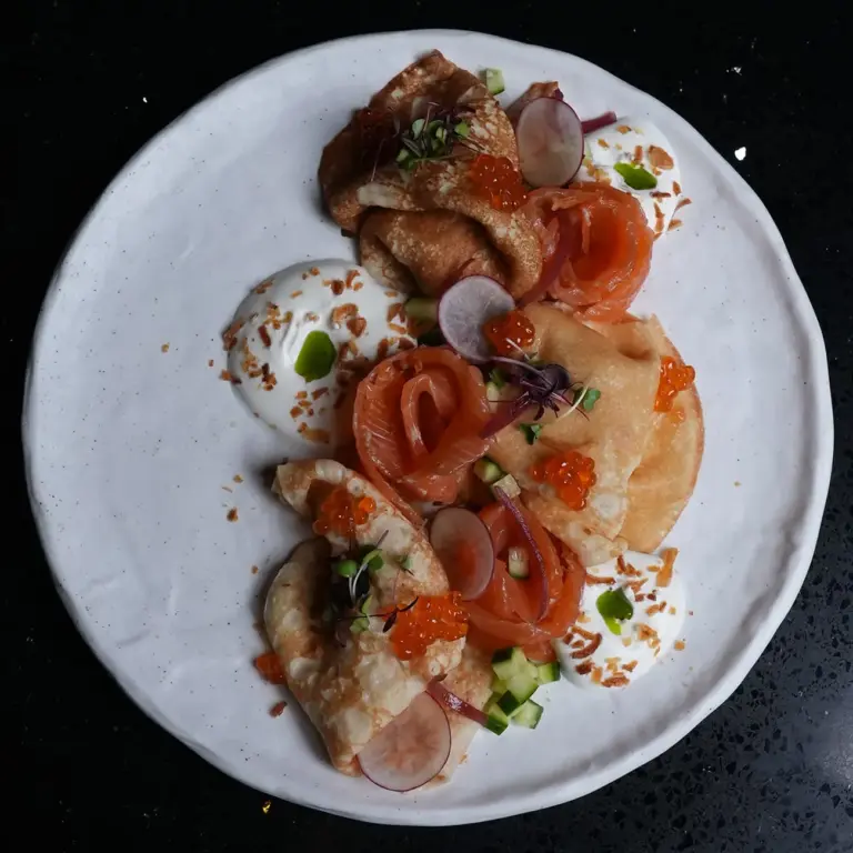 blinis_with_salmon_molodost_dubai