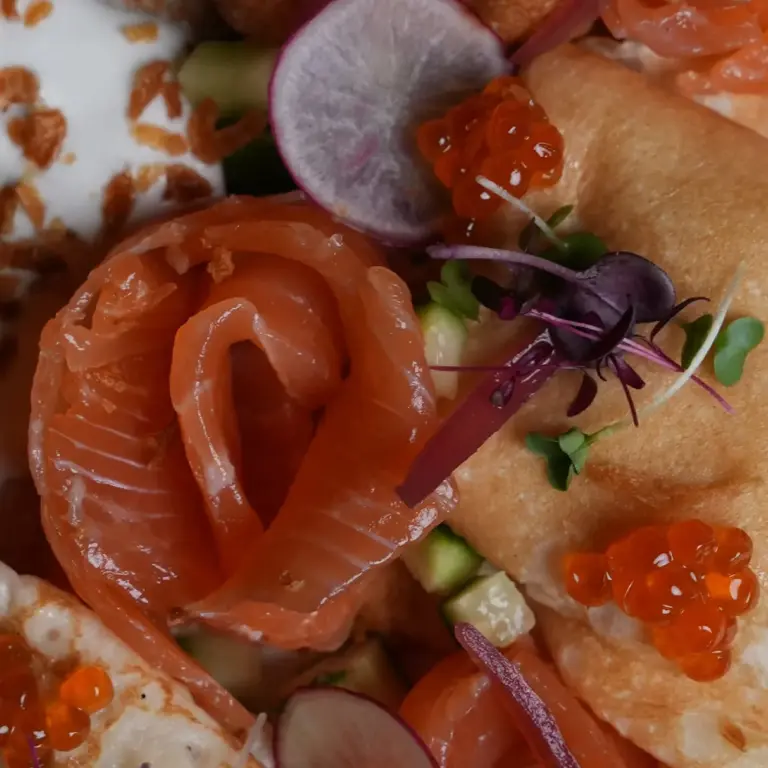 blinis_with_salmon_molodost_dubai