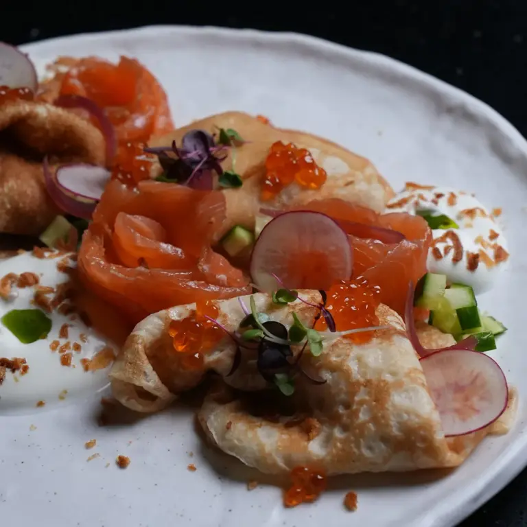 blinis_with_salmon_molodost_dubai