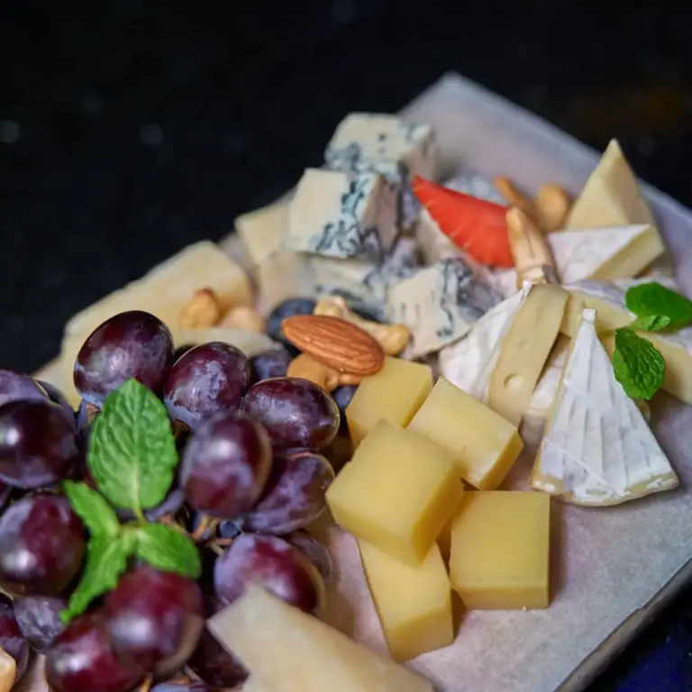 cheese_relay_restaurant_molodost