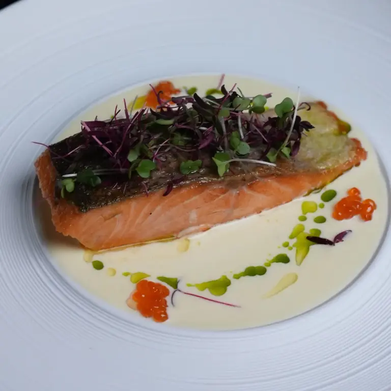 crispy_salmon_reataurant_dubai