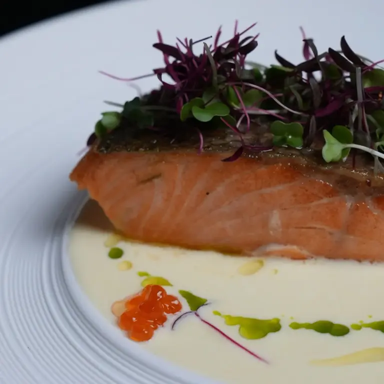 crispy_salmon_reataurant_dubai
