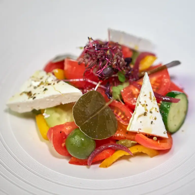 garden_whisper_russian_food_dubai