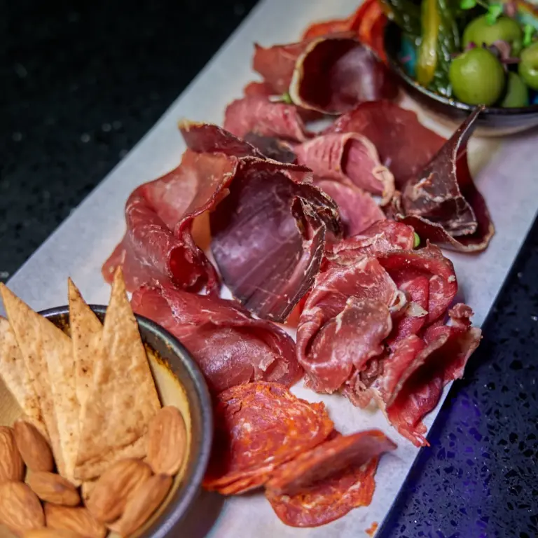 meat_platter_molodost_dubai