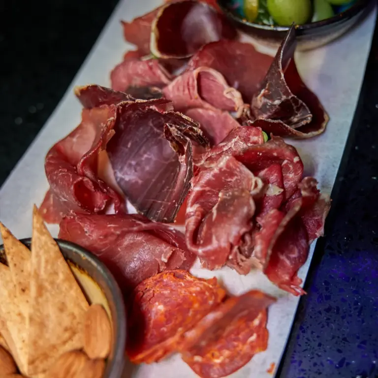 meat_platter_molodost_dubai