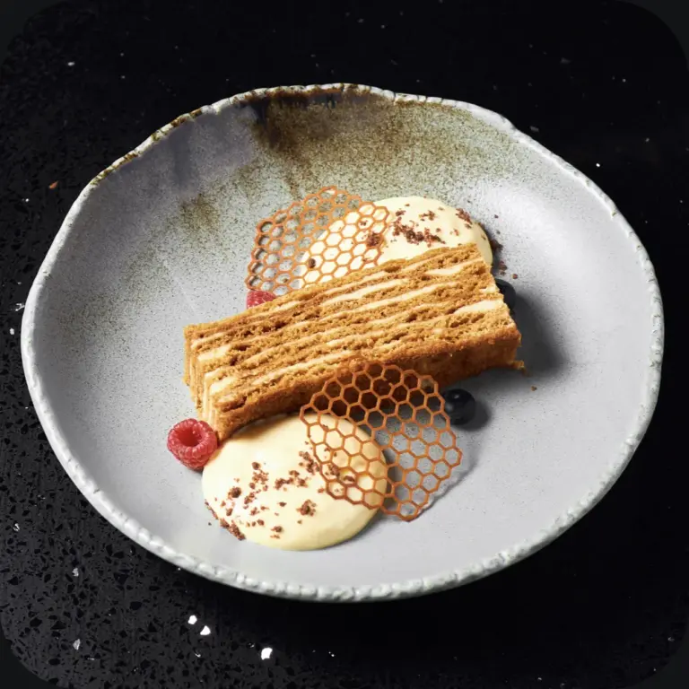 signature_honey_cake_dybai_restaurant