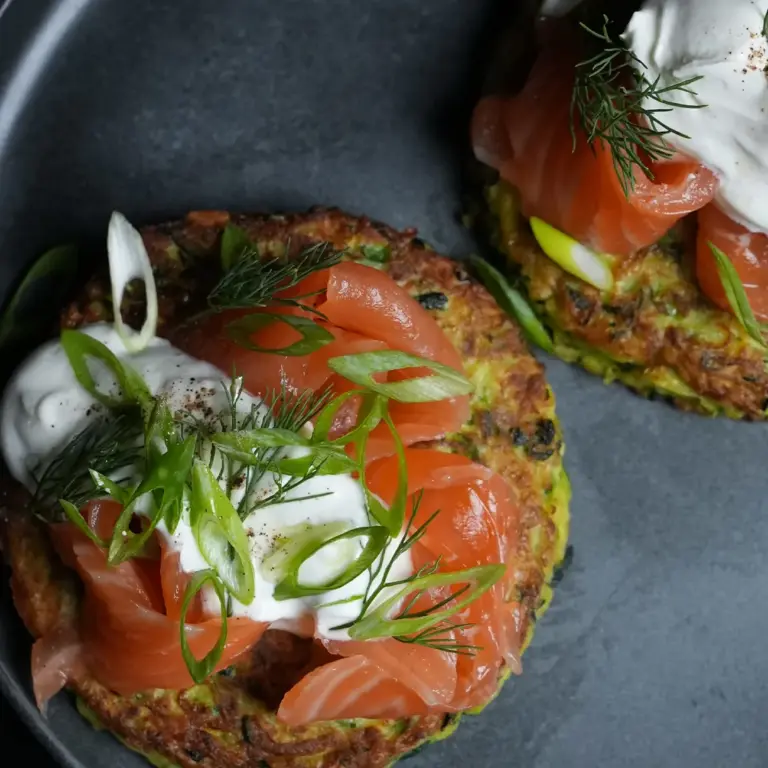 zucchini_pancakes_with_salmon_restaurant_duabi