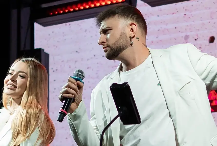 Karaoke Experience in Dubai